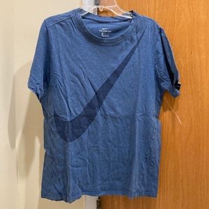 Boys Nike tee